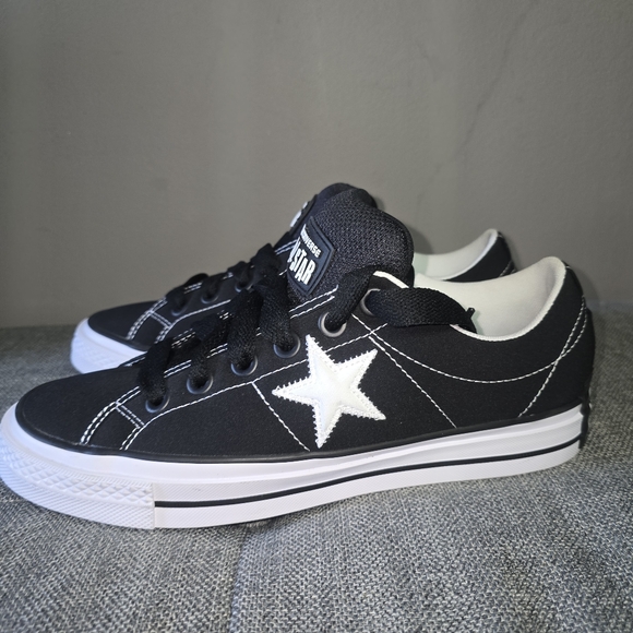 Converse Black and White Star Sneakers - Picture 1 of 8